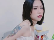 讓你體驗與極品身材美女纏綿的快感